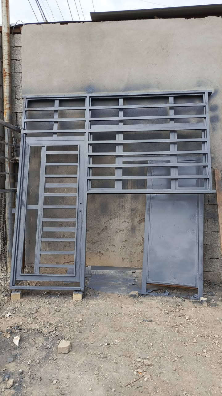 السلام عليكم
بيتك يستاهل الأمان والجمال! ✨

كراج علي كاظم 

الأبواب والشبابيك الحديد اللي تجمع بين القوة في الحماية، والأناقة في التصميم.

✅ جودة عالية | دقة في التنفيذ | أسعار تنافسية

لا تتردد، تواصل معنا اليوم وجدد واجهة بيتك! 🏠

📍 [العكيلي قرب شارع سيد مطر الياسري] | 📞 [***********]"
