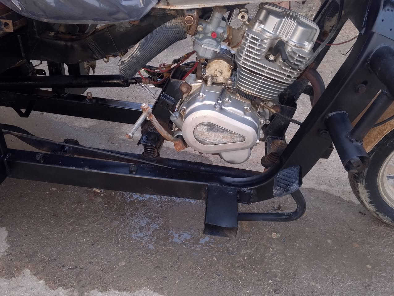 سلام عليكم ستوته فرس للبيع الستوته بلاديه صبغه البلادي مكفوله كفاله عامه  شاصيه كارتون بديه جديد ضفيره جديده كلشي شغال نقصه فقط باتري مكاني البصره قضاء المدينة السعر 950 وبيه مجال ادوات اوراق ضايعه الاتصال عله الرقم التالي ***********
