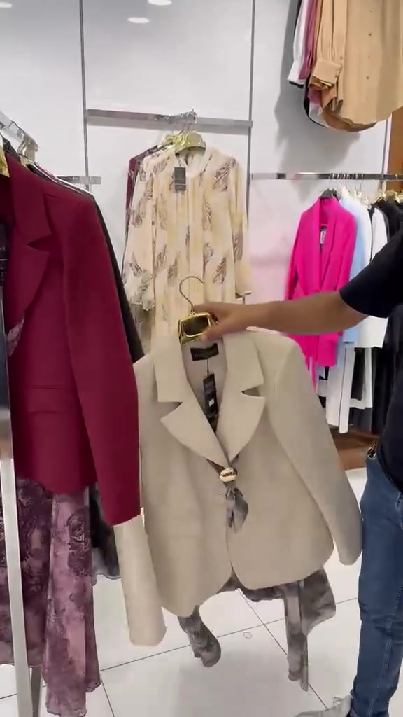 شروة طقم نسائي أخر 110 السعر 14$🔥
https://t.me/fudydy/57156


**إذا كنت صاحب هذا الإعلان وتريد حذفه لأي سبب، رجاءا أرسل رسالة إلى الدعم الفني**