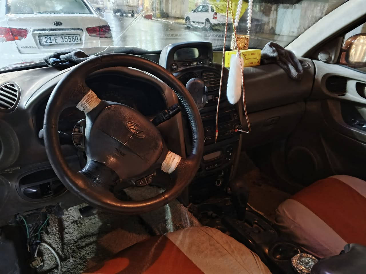 سنتافي 2001
سياره. بدون ضربه وبدون معجون 
معاملة رقم. كامله. مخصص رقم ومدفوع كمرك

سبعه راكب
كير محرك ياباني 4 2000
عوزها ترتيب. قليل 
مكانه صلاح الدين قضاء الدور 
السعر45
***********
