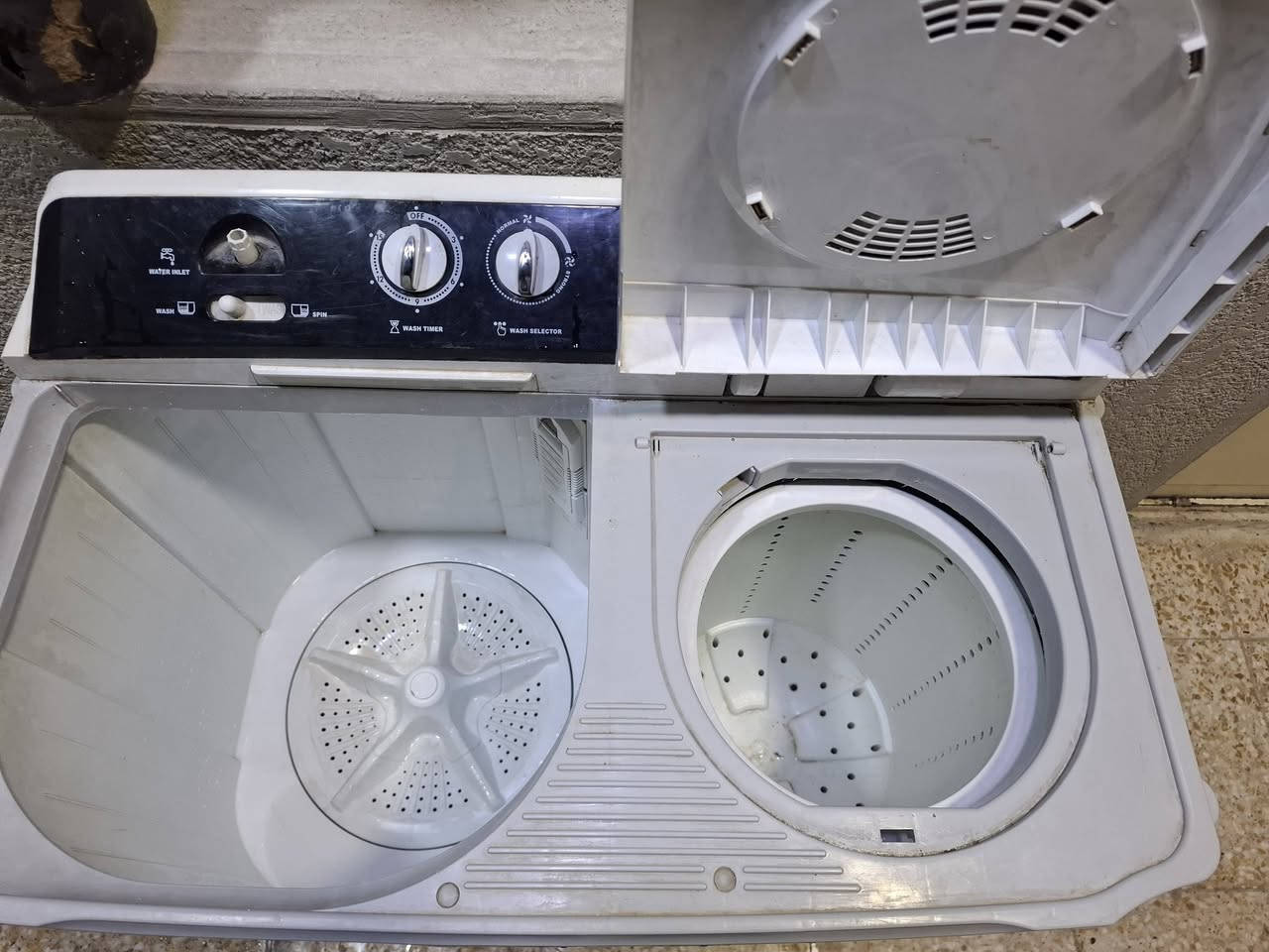 سلام عليكم عندي غسالة البيع مكاني شعلة سعر ٧٠بيهة مجال


**إذا كنت صاحب هذا الإعلان وتريد حذفه لأي سبب، رجاءا أرسل رسالة إلى الدعم الفني**