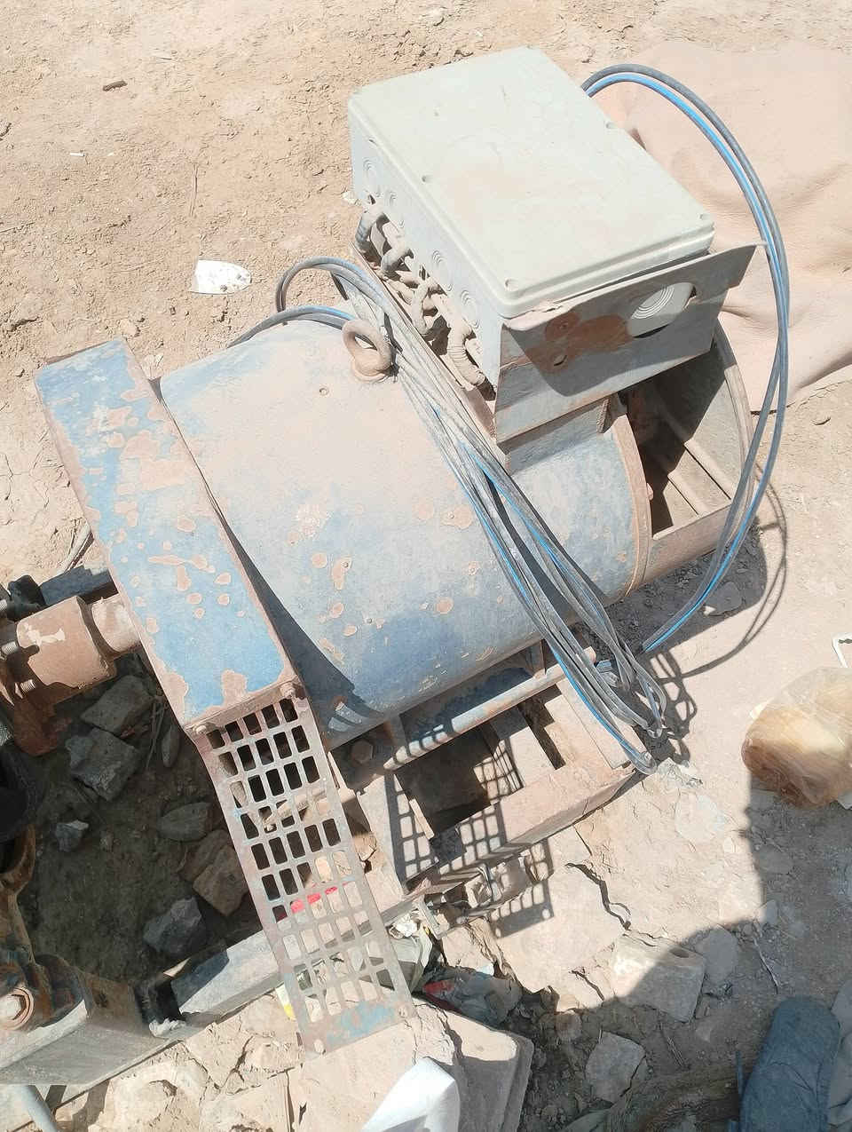 مولده دويز للبيع السعر 20. ورقه 
راس توليد 65 كيفي 
المكان الديوانيه


**إذا كنت صاحب هذا الإعلان وتريد حذفه لأي سبب، رجاءا أرسل رسالة إلى الدعم الفني**