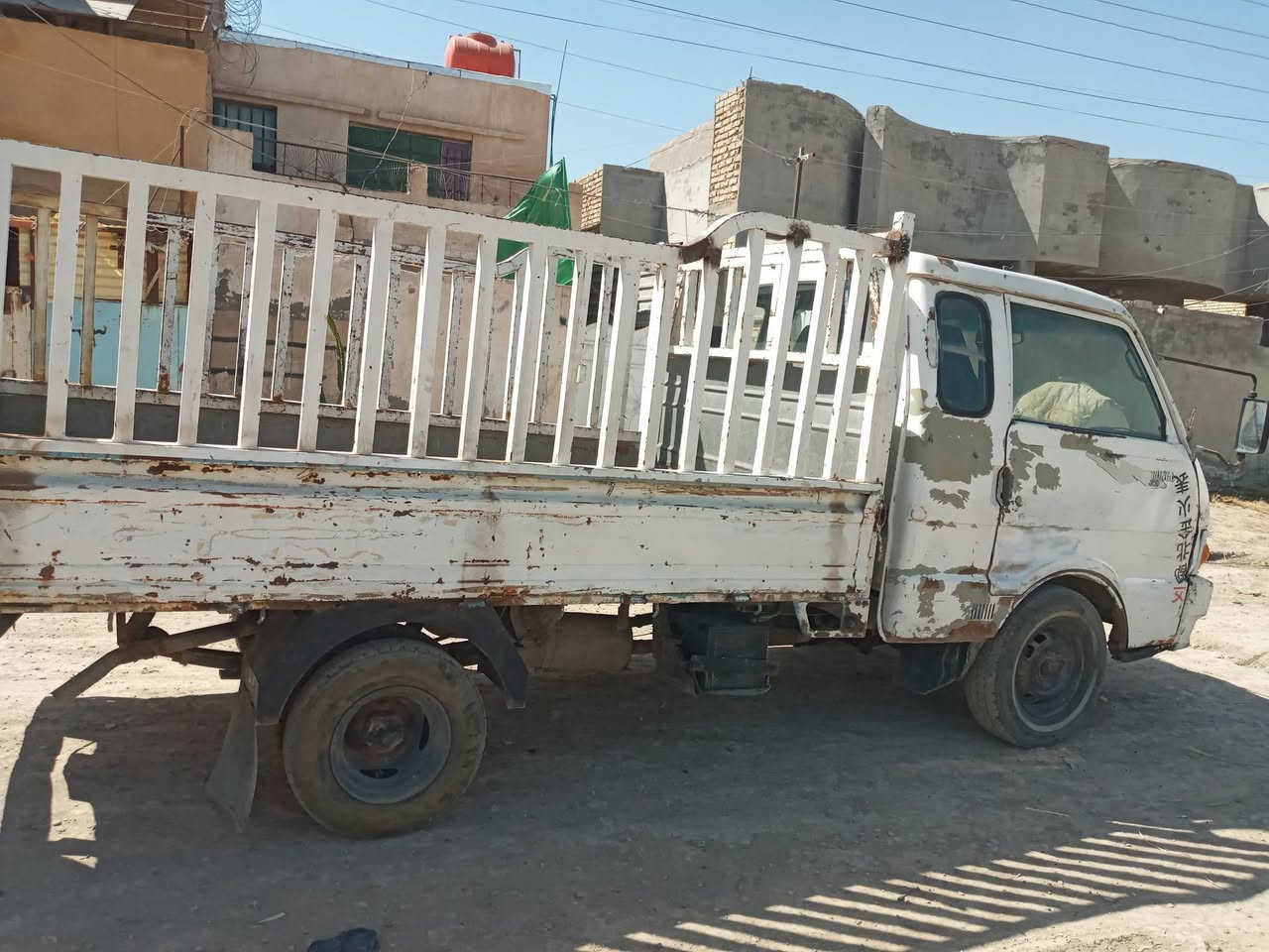 سلام عليكم كية حمل بنكو موديل ١٩٩٦ رقم ألماني انبار سعر ٤٠ ورقة وبيها مجال الاتصال على الرقم *********** وب واتساب
