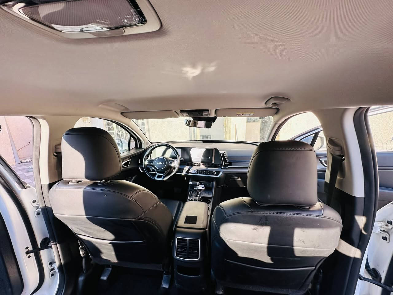 السلام عليكم
سبورتج مديل 2024
كفاله عامه
بعدها فحص موقت 
منضومه غاز ابلادي
مكان السياره بل كوت 
السعر 215$ وبيها مجال
مكلف بل نشر 
رقم راعيها ***********
