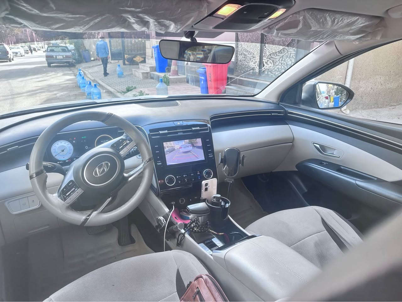 السلام عليكم للبيع او الامرواس حسب القناعه
توكسان 2023 خليجي بغداد 
بلعراق بيها جاملغ وبنيد تبديل فقط بدون دواخل 
ماشية 76 km
مكينه كير تبريد كهربائيات تايرات منضومة احتراق كلها كامله 
دهن جديد تايرات جديده باتري جديد 
مكانها الاعظمية 
ب182 $ وبيها مجال بغداد, العراق


**إذا كنت صاحب هذا الإعلان وتريد حذفه لأي سبب، رجاءا أرسل رسالة إلى الدعم الفني**