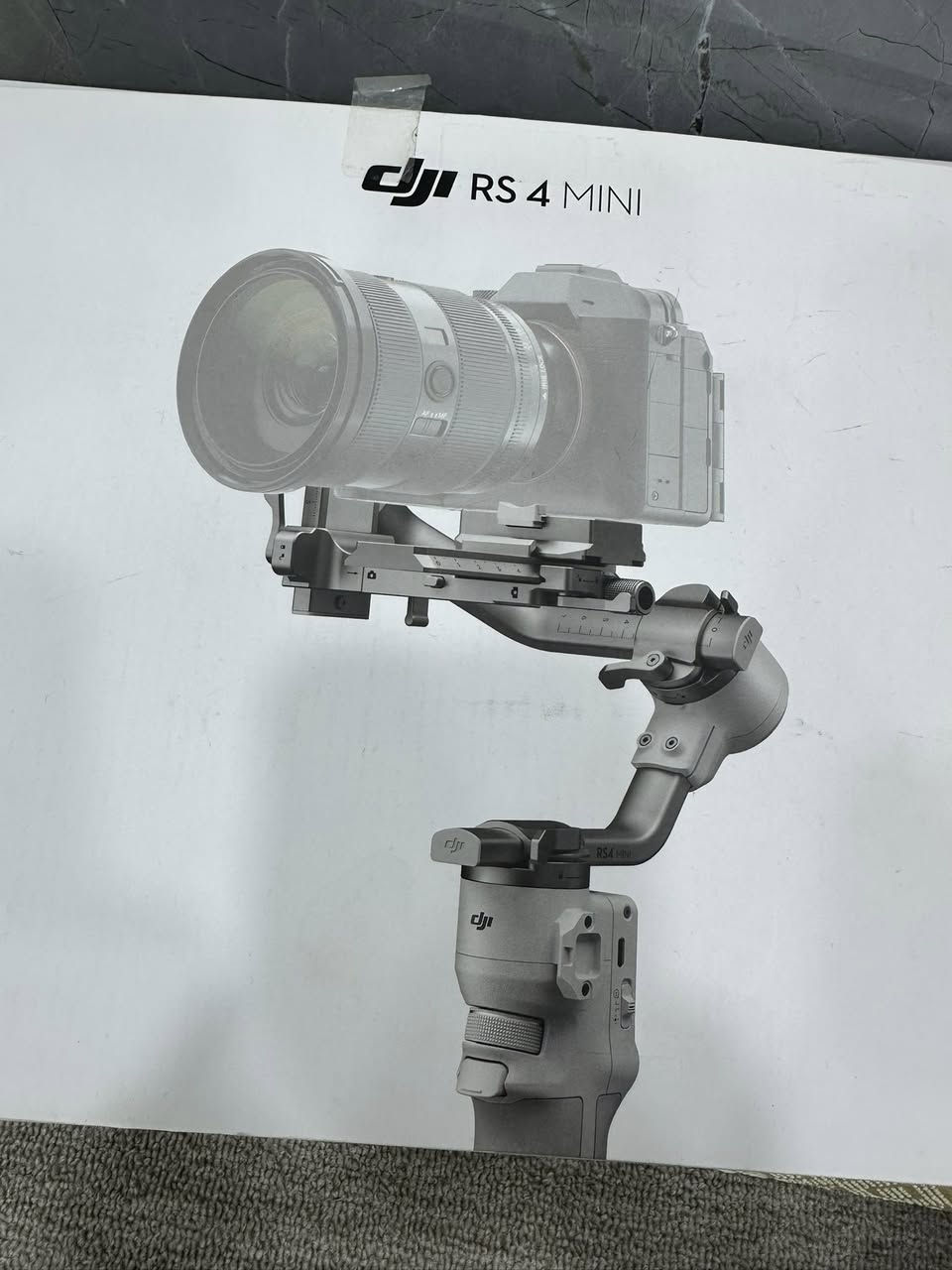 رونين RS 4 MINI
نظافة 100‎%‎ 
اشتريته قبل اسبوع 
للامانة مستخدمة مره وحدة فقط 
للاستفسار 
***********
