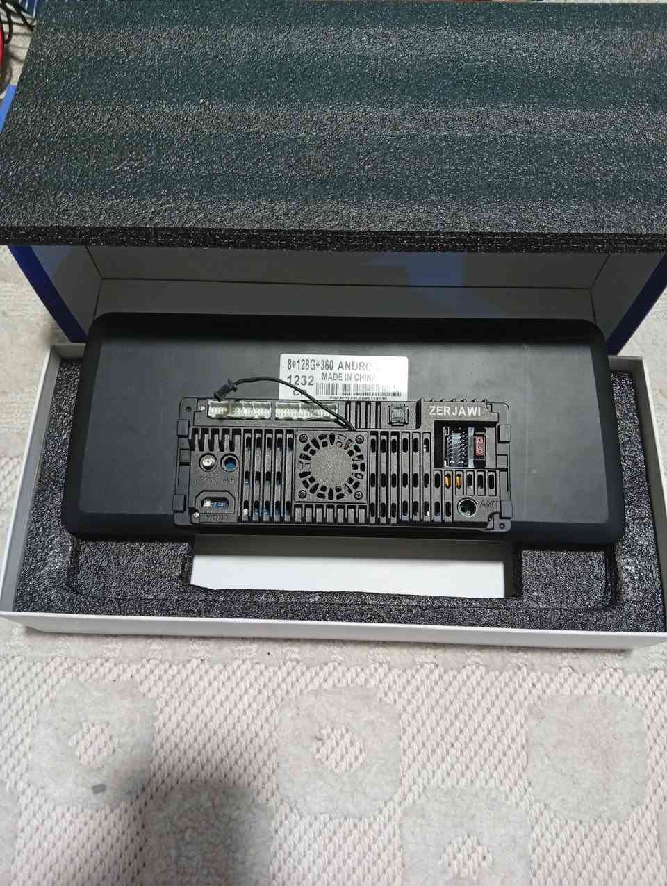 🔥 للبيع شاشة سيارة أندرويد 12.3 إنج 🔥
شاشة شبه جديدة مستخدمة مرة وحدة فقط، نظيفة جداً وبدون أي عطل.

المواصفات:
✔️ رام 8GB
✔️ ذاكرة 128GB
✔️ شاشة كبيرة 12.3 إنج
✔️ دقة 1920×720 (IPS)
✔️ تدعم CarPlay
✔️ تدعم كاميرات AHD و360°
✔️ تركب على أغلب السيارات 

اخذتة 210
ابيع ب 180 قفل قفل 

📍 المكان: بغداد – حي الجهاد
📞 الهاتف: ***********
