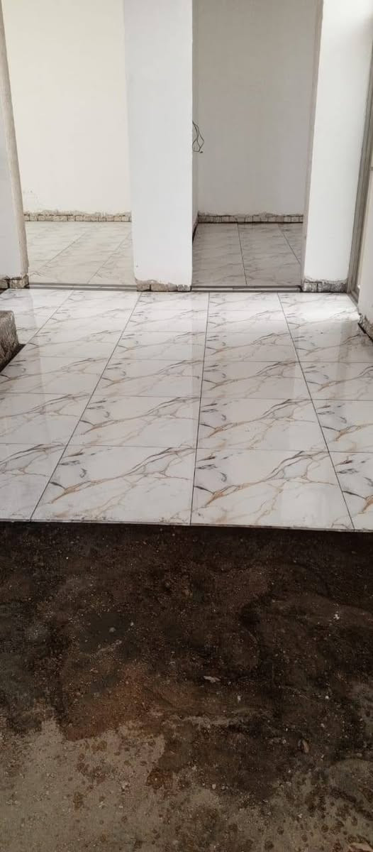 سلام عليكم خلفه سرميك درجه اولى كربلاء المقدسه متفرغ المتر6 6***********
