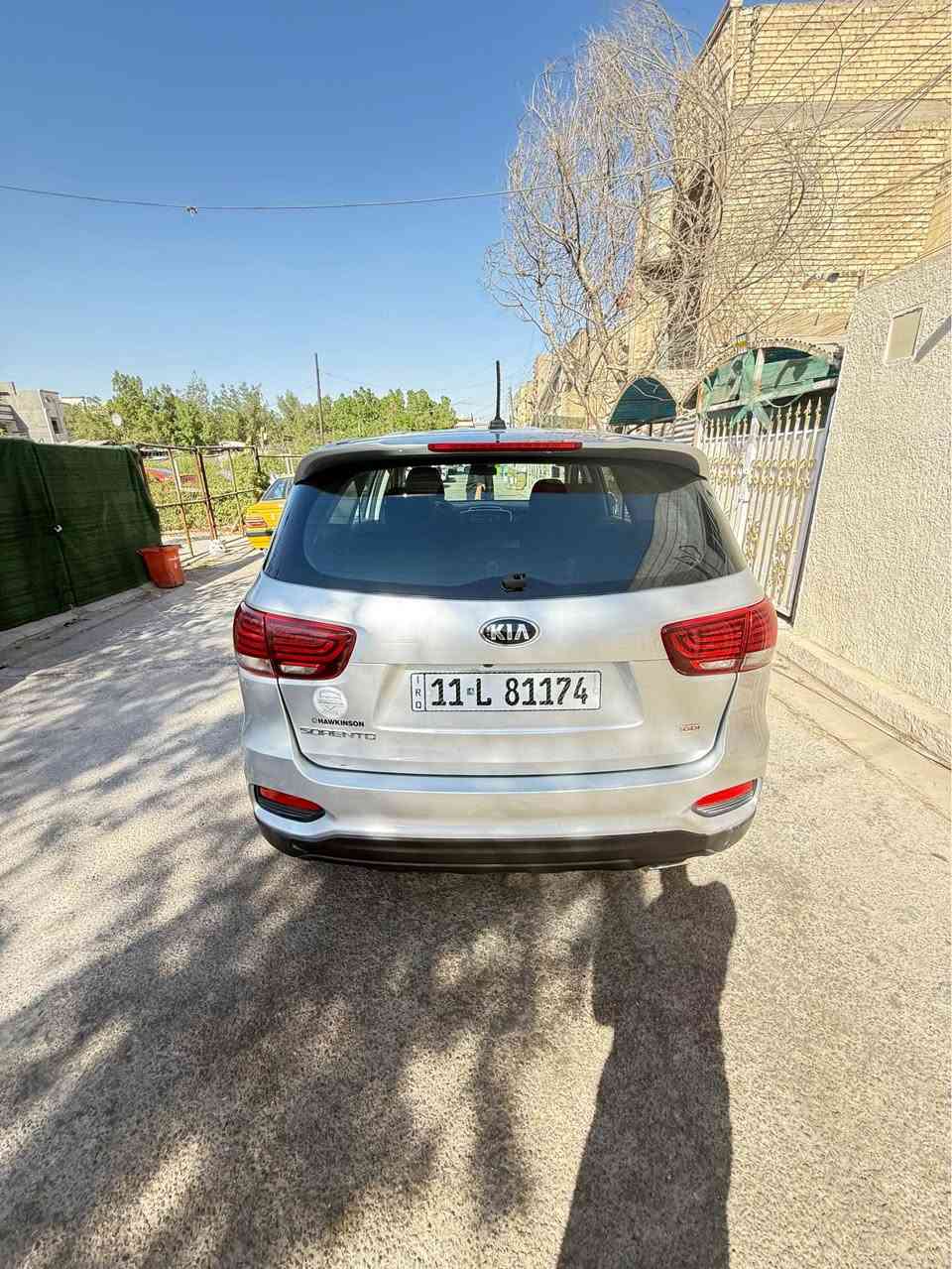 سورنتو 2020 لون سلفر وارد امريكي حادث تبديل بنيد مواصفات 7 راكب داخل صاج دفع رباعي  تحكم ستيرن محرك 2400 شاشة كبيرةi كامرة خلفية ماشية 74 الف 3 انظمة قيادة رقم بغداد باسمي تحويل ثاني يوم السعر 190 للاستفسار الاتصال على الرقم *********** بغداد, العراق
