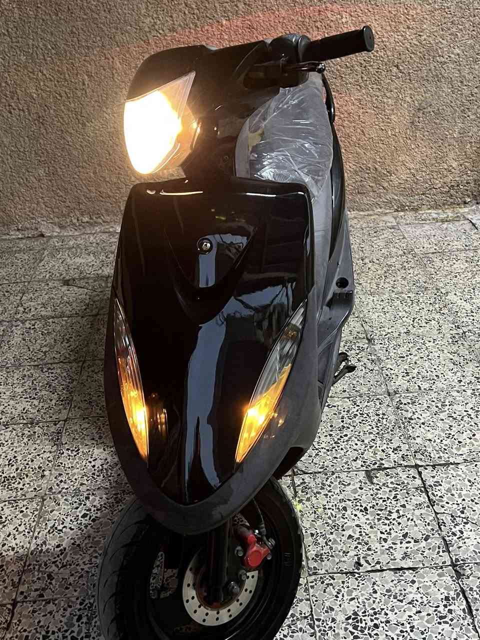 السلام عليكم دراجة للبيع رنبة صار 5 ايم من نازلة مكفولة مكينة كفر بلادي المكان بغداد حي جميلة ***********
