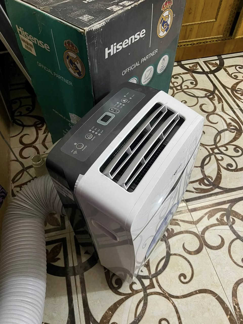 للبيع سبّلت شغال جديد صاله اقل من شهر فتحنا من كرتونه  1طن مبيتر يشتغل عل ربع مبيرات عل مولد لهوه مالته ثلج عل فحص سعره ٣٧٥بي مجال مكاني شهربان ***********
