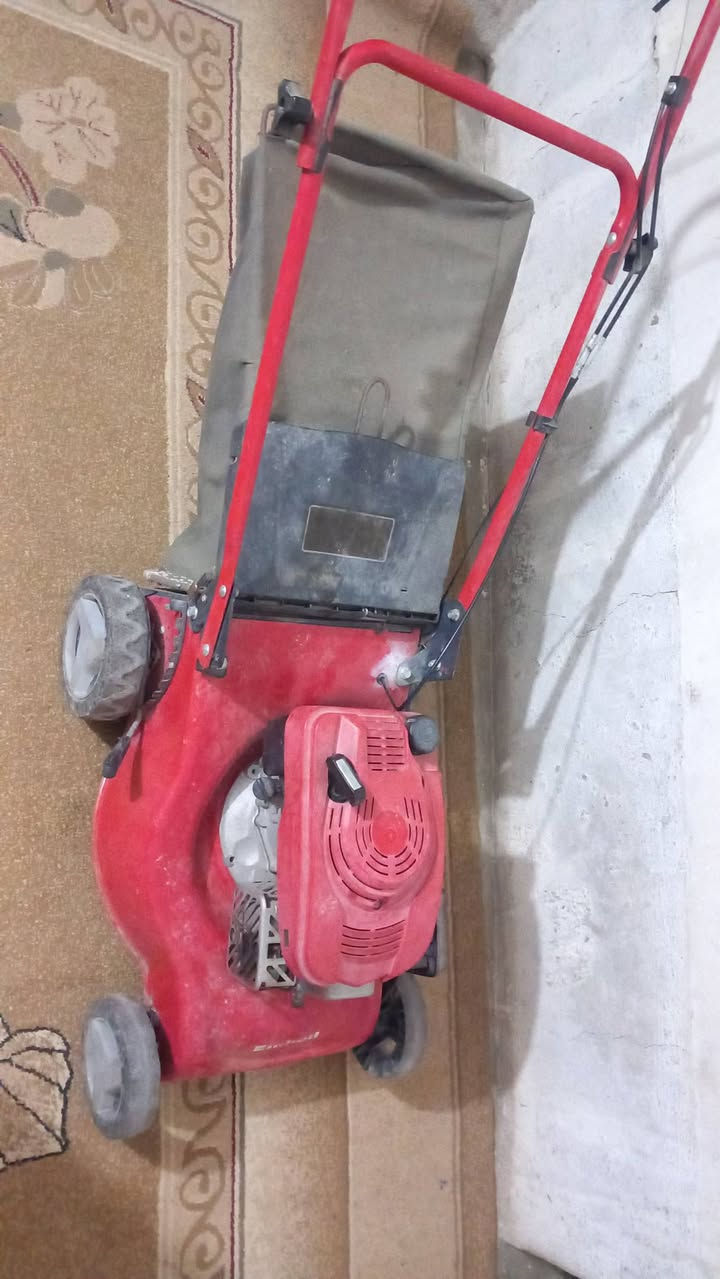 سلام عليكم  . مكينه حديقه جديده
رقم الهاتف ***********
