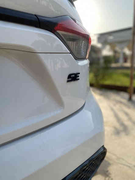 2021 

 

SE 

ماشية 80

رادارات 360 درجة 

لايت زنون 

شاشة كبيرة 

كاميرا دوارة 

تحكمات ستيرن 

شفتات ستيرن 

السيارة بيهة قطعة وربع صبغ وقطعة مبدلة نفس لون 

السيارة بعدلها 5 اشهر وتتحول 

مكاني بغداد 

***********
