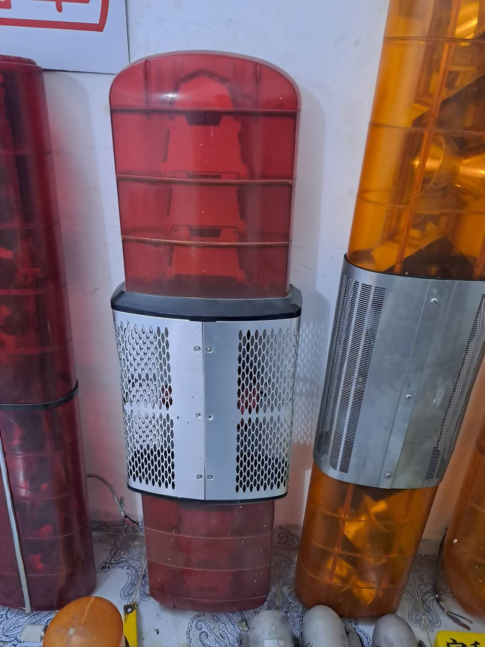 لافتتات جميع الاحجام ياباني الصنع اصل جميع الالوان للستفسار اتصل علئ الرقم*********** المكان النجف الاشرف وجميع لزكات الشفلات والحادلات
