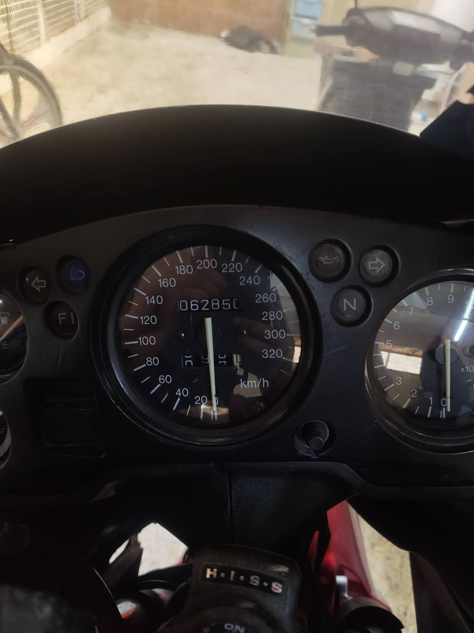 CBR1100XX
2002
سنويه رقم صلاحيه 2029
تاير جلاتين جديد
دهن ماء راديتر جديد
دسكات جديد+ دسك إضافي يجي وياها
محرك كبس شرط 
لا صوت لا بخار 
ماشي 62 الف
(دراجة بدون مصرف)
***********رقم
سعر دراجة 35قفل
