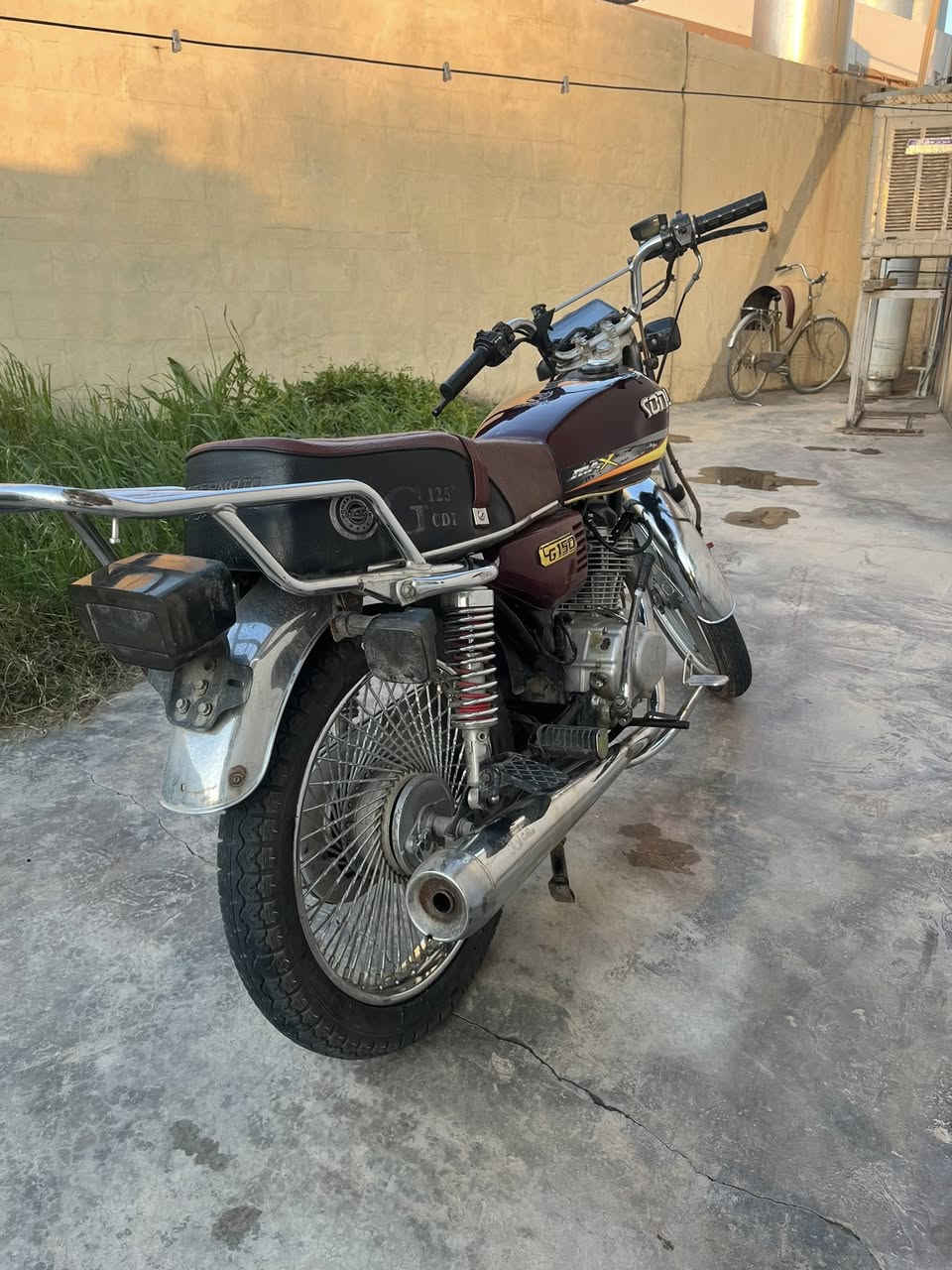 سلام عليكم
سولينك 2023 نضيفه محرك مامفتوح ب 500 شراي خاص او واتساب ***********
