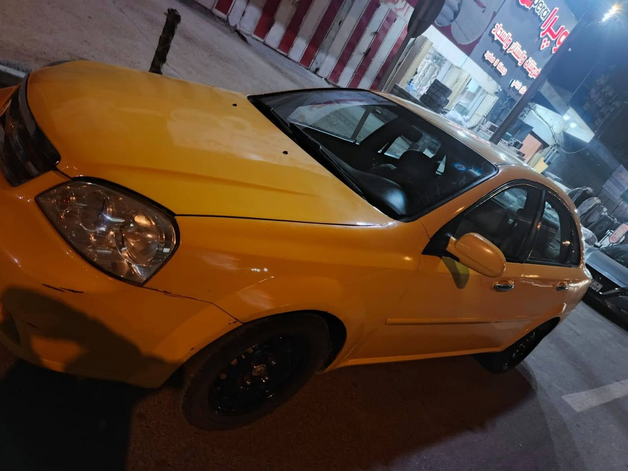 السلام عليكم. اوبترا 2011 شركة العامة مكفولة من الضربة مجددين صبغها بس. السيارة جاهزه كبل لشارع. السعر 60 وبيها مجال بسيط. مكان السيارة بغداد. *********** 
اني مكلف بلنشر اتصال على الرقم.
