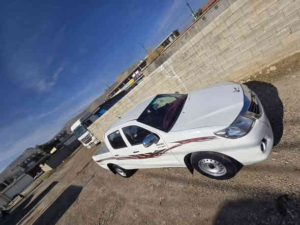 سەرتا بەناوی خوای گەورە 
 مەرزێ پارچە ڕەش ڕانیە 
سەیارکە زۆر لۆکە مۆدێل 2014 بۆدی بیلادە بێ بۆیاخە سەیارکە ماڵی دۆستە پارچە ڕەشە لەسر ساقی. 213هەزار ڕۆشتوە مەکینەو گێڕ ئەکسل سفەرە سقفوو شانو بۆدی درگای داوی بێ بۆیخە سەیارکە سەنەوی بەسر چووە تەحویلوو وەکالە وغەرامە بەشەرت سیعر 168گەڵا مەجالێکی برایانە *********** حلبجة
