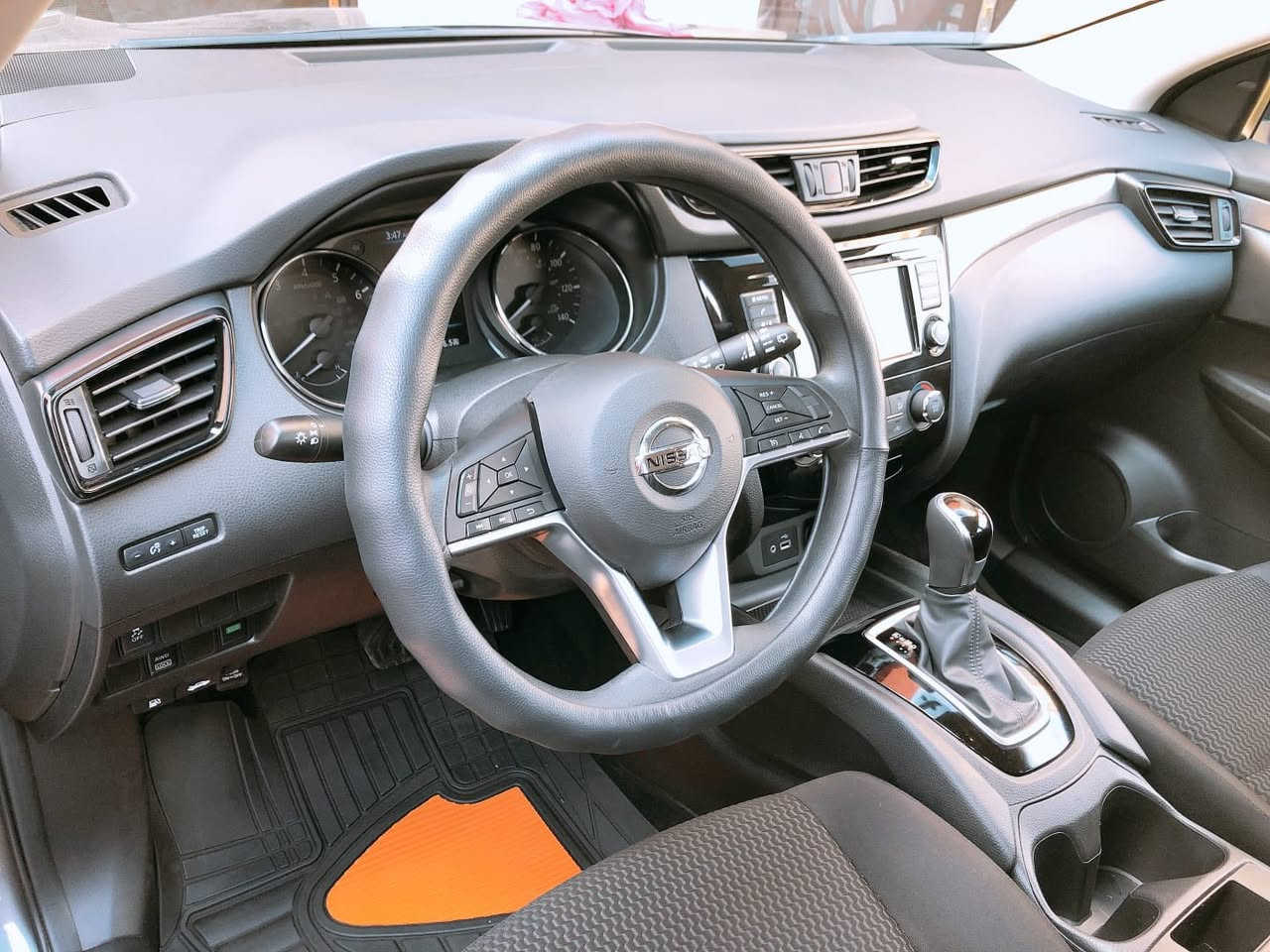 السلام عليكم
للبيع
نيسان روج سبورت 
مودي 2019
ماشية 92 الف مايل 
المحرك 2000 المرغوب 
اللون رصاصي فيلي 
رقم بغداد 
باسمي شرط تحويل وغرامة 
مواصفات 
تحكمات ستيرن 
شاشة كامرة بلوتوث واي فأي مداخل يو إس بي حساسات جوانب 
داخل اسود مميز 
كير ومحرك مكفولات 
؛ ايرباك برده فقط 
السنويه منتهيه
مكان السياره صلاح الدين / العلم
السعر 140 وبيها مجال
الاتصال على الرقم
***********
***********
