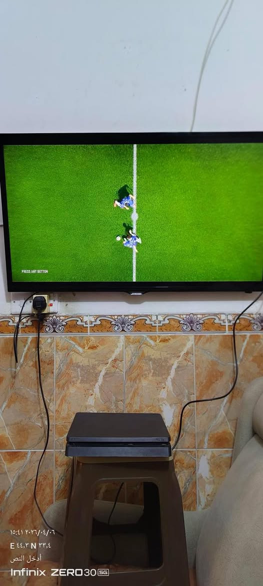 جهاز PS4 سعة 500G0
وياه 3 جويستك 🕹️🕹️🕹️

الألعاب:
🎮 Red Dead Redemption 2
🎮 GTA V
🎮 Uncharted 4
🎮 FIFA 2017

الجهاز شغال وحالته جيدة ✅
السعر: (250)
اتصال(‭٠٧٨٧ ٤٥٧ ٠٢٣٦‬)

