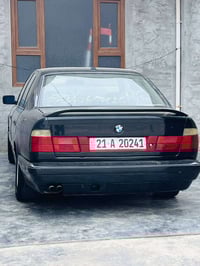 بي ام دابليو 520 • جير عادي • شمشمل