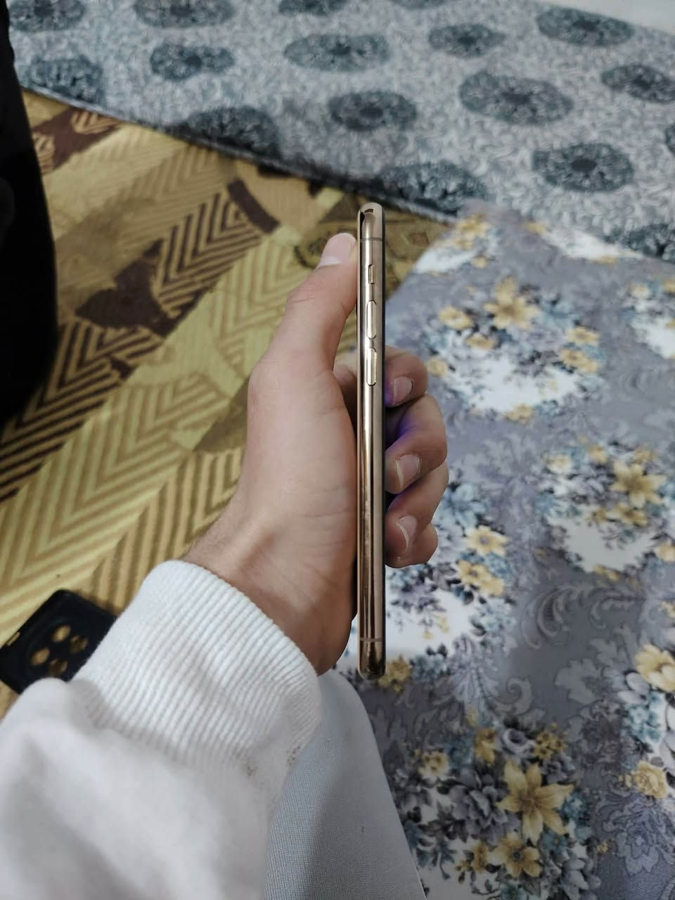 السلام عليكم 
آيفون 11برو
 ذكره64
بطاريه 81قطاره
فيس إيدي شغال
تك سيم+ شريحه
شرط حصره هوه معبر 
ضهر بيه كسره
وكلاس مكسور فقط ركز كلاس مو شاشه 
شرط مامفتوح برغي مامبدل وشغال كامل
بيع ب 200 قفل قفل بدون معامله
أ


**إذا كنت صاحب هذا الإعلان وتريد حذفه لأي سبب، رجاءا أرسل رسالة إلى الدعم الفني**