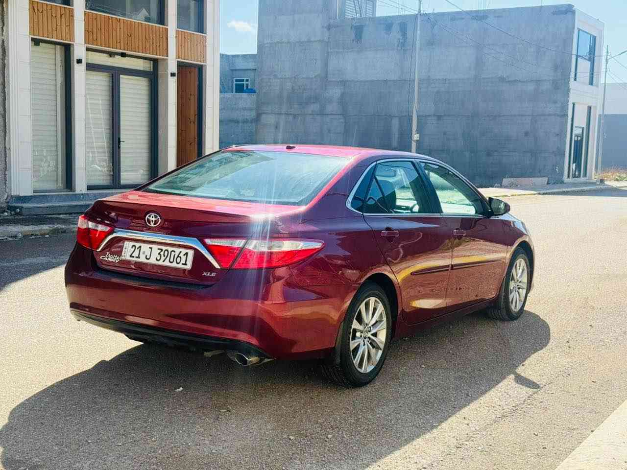 سلام عليكم اخوان 
كامري 2017 XLE فول عدا فتحه
ماشيه 100 ميل
سياره مال بيت 
ايرباك استيرن طاك وراجع سستم
كير ومحرك برغي ممفتوح منه كله ابشرط
حجر بيئه بلاد
كوشنات كهرباء كوشن جلد تدفئه بالكشنات
بيه اهواي مواصفات
صدر باتري تايرات جديد
سنويه جديد 
تحويل وكاله ابشرط
سعر 162 وبي مجال
ضرر فقط بونيد صور ضرر مرفق
شرط لا شاصي ولا بدنه 
ديالى خانقين 
*********** خناقين, ديالى
