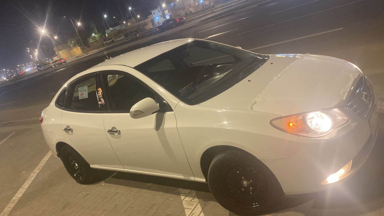 السلام وعليكم لانتره صابونه 2011 سياره مكفوله عدهه باب سيايق بي بارد مكينه 1600 ماشيه 250 حقيقي السياره جاهزه للاخير اي نقص مابيهه واحلى من صور وبيه السعر 110 وبيهه مجال للطيبين تجي وتدلل مكان جزيره شط العراب *********** البصرة, العراق
