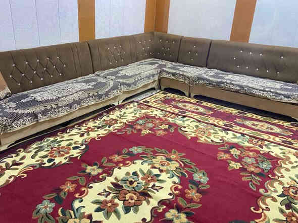 ديوان للبيع كلشي مابي سعر 200 بي مجال المكان حي العسكري. *********** ديوانية
