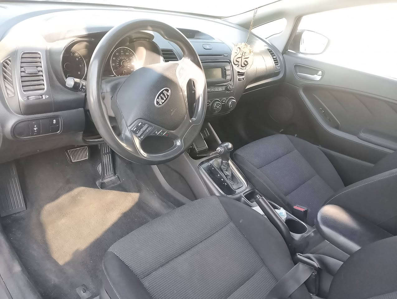 موديل 2017
ضررها موضح 
مكفول كير ومحرك خير من الله
ليبل واحد  
محولبة قيل كلش
مكان بغداد
***********
السعر 110 
رقم اربيل باسمي
