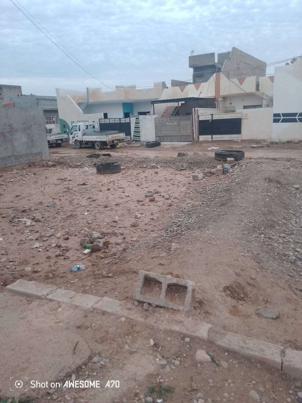 سلام عليكم يوجد لدينا قطعه ارض للبيع زراعة يم جسر ليلان الزرعي آول فرع مقبل اول استداره قطعه ارض الزراعيه 100 متر مربع السعر 22 بها مجال بسيط هذا رقم الهاتف ***********
