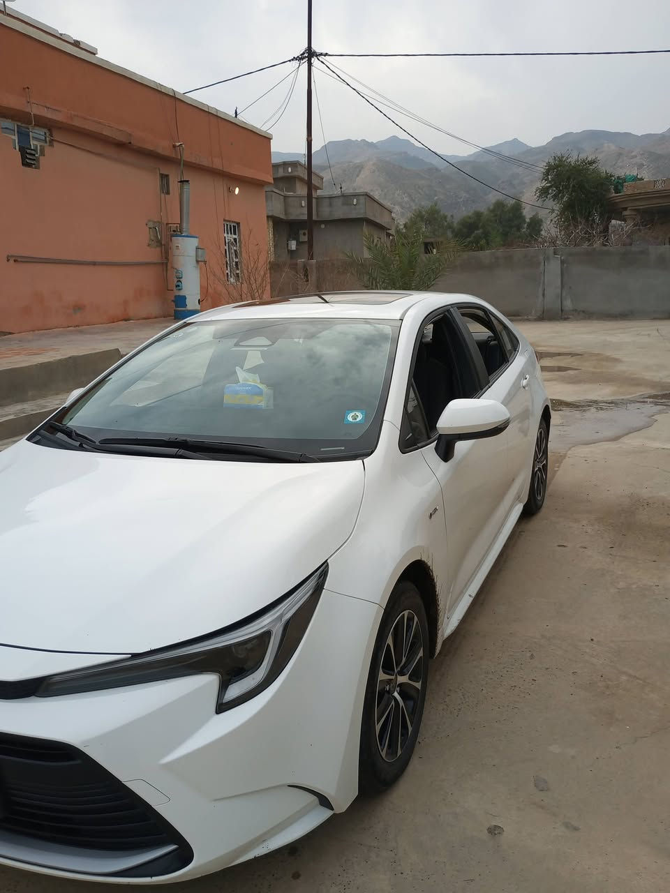 للبيع كورلا هايبرد 2025 سنويه بأسمي
ماشيه 4.700 كيلو
فول فول مواصفات  سلايد فتحة سقف 
مواصفات
بصمة
فتحة
دخول ذكي
كامره خلفية عدستين
رادار
ابل كار بلي
نظام نقطة عمياء
نظام تحكم ستيرن
نظام تحديد مسار
توقف ذاتي
اوتو هولد
جام اوتو
قطعتين تبريد
شاشة ديجيتل
شاشة كبير
تحكم اوامر صوتيه
كشنات جلد
سايد بريك بصمة
3 انضمة قيادة (ايكو،نورمال،سبورت)+الهايبرد
السعر  160 
مكان صلاح الدين/بيجي/المسحك للأستفسار: ‪0782 967 1746
