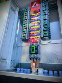 تصنيع بوردات • حسب الطلب • توصيل جميع المحافظات