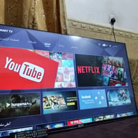 شاشة ٥٥ بوصة • مستخدم نضيف • قابل للتفاوض