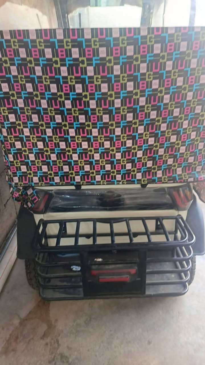 السلام عليكم تكتك للبيع كامله نظافه فولل شحن درجه اولى سعرها مليون دينار وبيه مجال للطيبين هذا رقم اتواصل ***********
