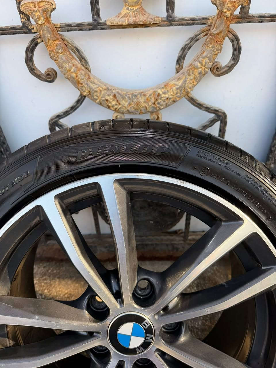 ويلات BMW أصلية 17 إنج – 5×120 وياها تايرات Yokohama و Dunlop شبه جديدة
أصلية وكالة جانت على f22

القياس: 17 إنج  
قياس البراغي: 5×120  
 
وياها إطارات Yokohama و Dunlop نظيفة ماشي عليها أقل من 5000  
 

بيهن تعديل و كلشي واضح بالصور   

موجودات بالبصرة و ما عندي توصيل 

السعر: 650,000


**إذا كنت صاحب هذا الإعلان وتريد حذفه لأي سبب، رجاءا أرسل رسالة إلى الدعم الفني**