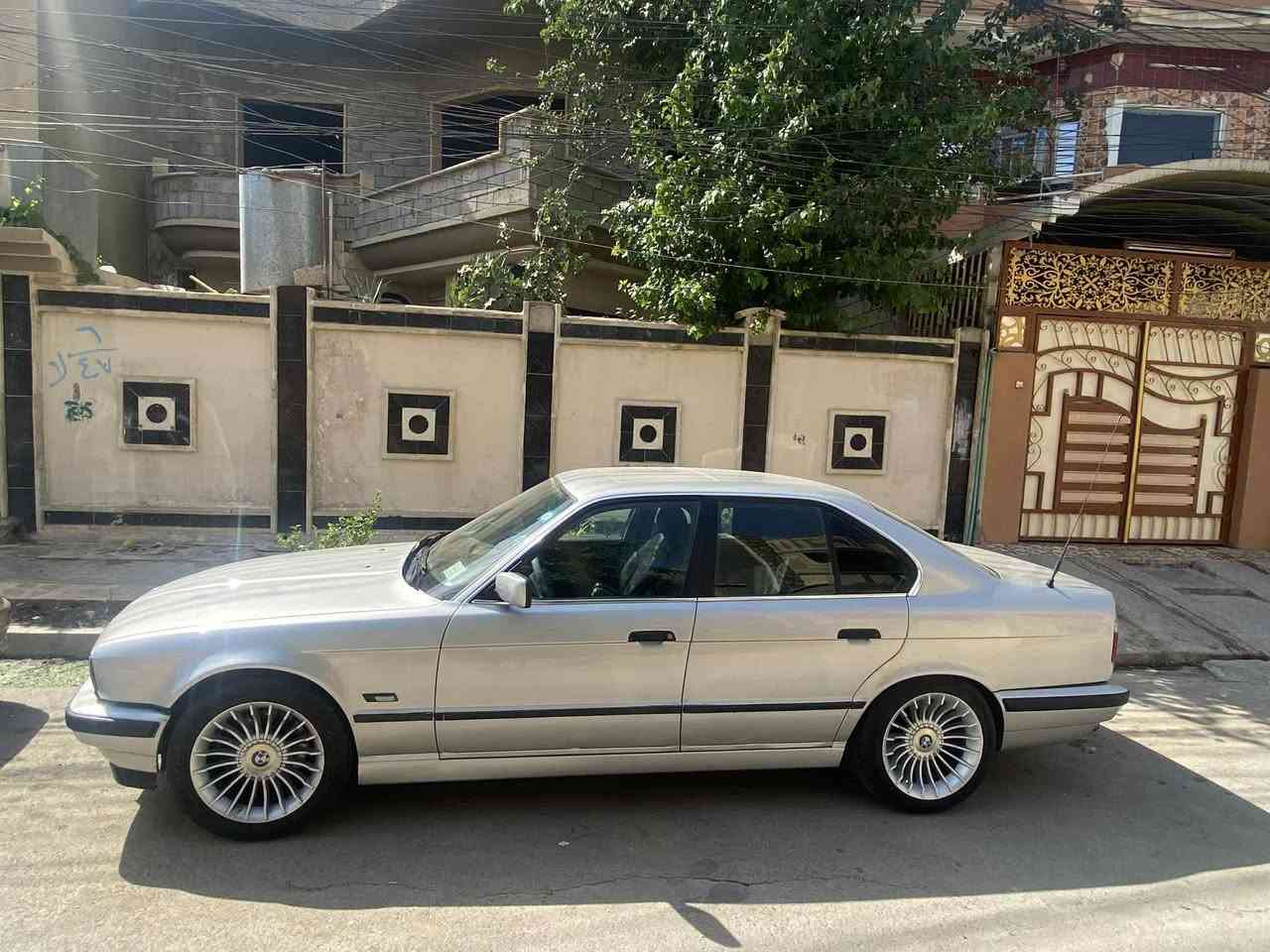 Bmw 525i
موديل 91

تبريد

تدفئه

فتحه سقف كهربائي

ويل البينا ون سايز وتايرات جدد

جامات كهربائي

كير اتو

صدر كله جديد

مكينه وكير شرط

كوبون بانزين

هزه جديده

السنويه بسمي شرط التحويل والوكاله

السعر

هاتف ***********

70$وبيها مجال بسيط
