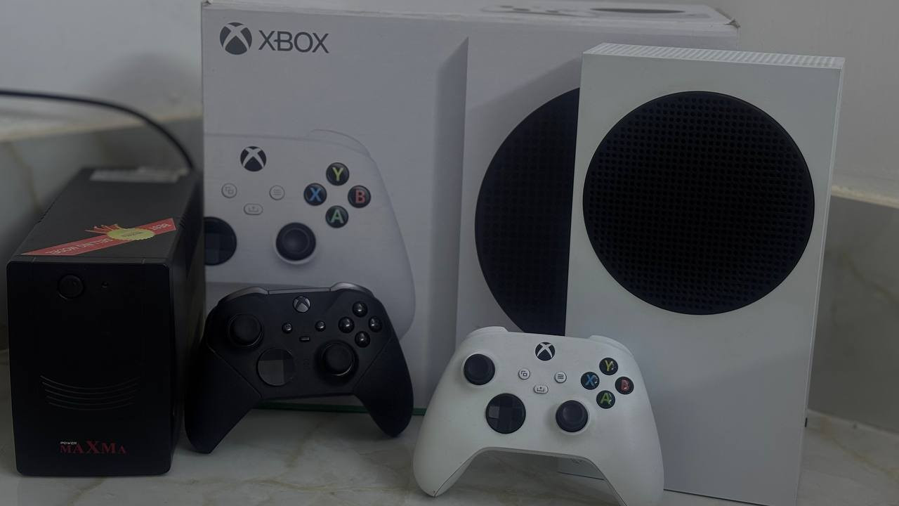 🎮 Xbox Series S للبيع
الجهاز استعمال قليل جداً، مكفول من الفتح لحد الآن وما بيه أي شخط.
الذاكرة: 512GB
الملحقات: • جوستك احترافية
• UPS
• بطارية خاصة للجوستك
الجهاز نظيف وجاهز للاستخدام.
💰 السعر: 410


**إذا كنت صاحب هذا الإعلان وتريد حذفه لأي سبب، رجاءا أرسل رسالة إلى الدعم الفني**