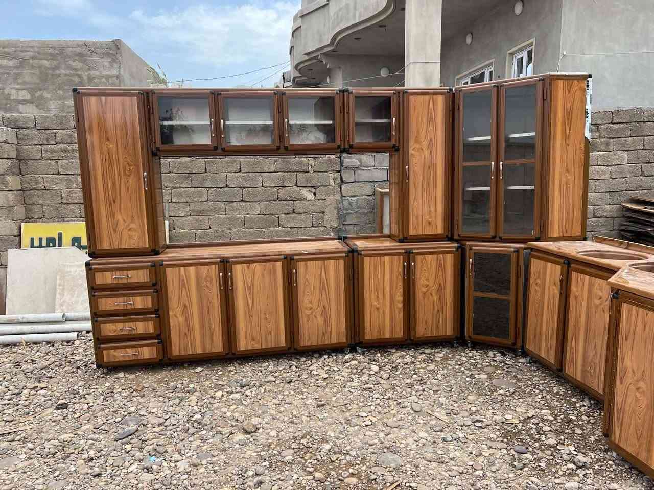 كونتر صاجي ٧ قطع نضافة مئة بل مئة اخو جديد درجه اولى اولى  زاوية جوكر يمين ويسار  سنك مرمر حوضين ثقيل  كونتر ملحق عالي بيم خارجي مواد   تركي شغل موصل للبيع بأسعار مناسبه للاتصال على الأرقام ***********او ***********او خاص محلات ابو امير

