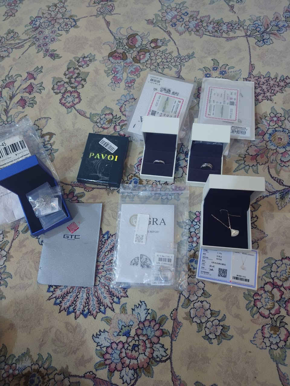 فضه
+ كاملات اوراقهم وبطاقاتهم


**إذا كنت صاحب هذا الإعلان وتريد حذفه لأي سبب، رجاءا أرسل رسالة إلى الدعم الفني**
