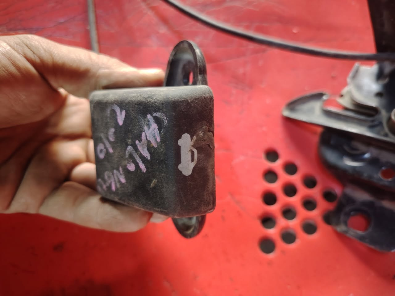 السلام عليكم من رخصت الأدمن 
قمجي بنيد كامل جالنجر 2010 سعر 35 ويوجد توصيل


**إذا كنت صاحب هذا الإعلان وتريد حذفه لأي سبب، رجاءا أرسل رسالة إلى الدعم الفني**