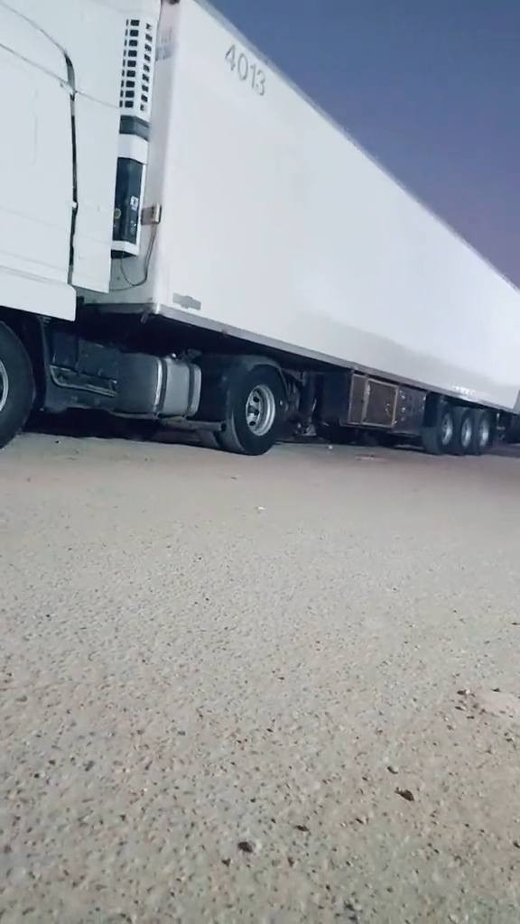 سكانيا للبيع مربوطه براد هيه وبراده سمك ٧ ارتفاع ٥٠ الراس 143 رقم انبار سنويه جديده شرط تحويل ***********///0
***********
