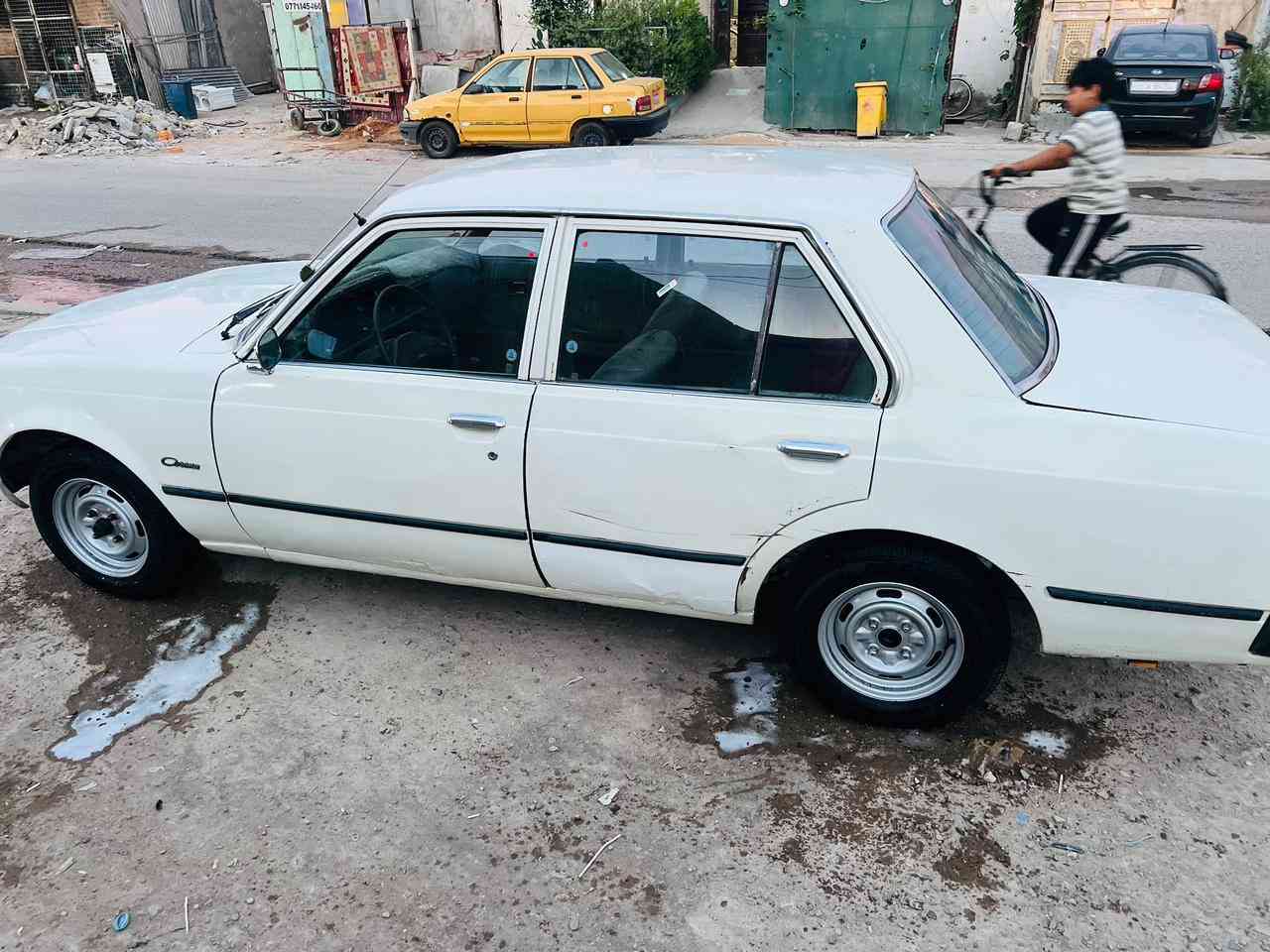 سلام عليكم سياره للبيع كرونا موديل 1980 مصبوغه حزام سياره بسمي تحويل ثاني يوم هزه جديده مكينه وكير واكسن جدد حداديه 80بل 100 تخم تاير رقم موبايل ***********
