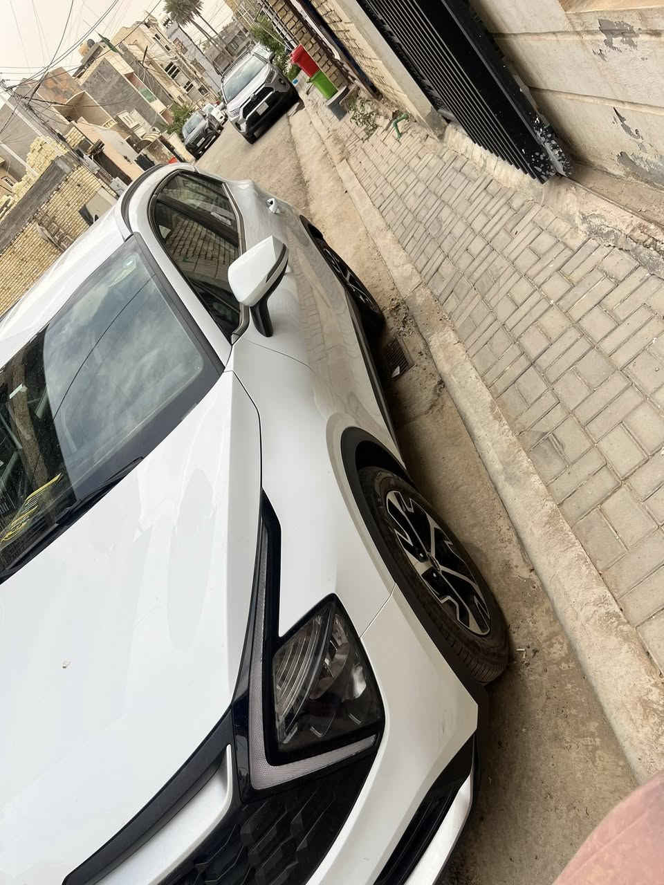 السلام عليكم 
سبورتج ٢٠٢٥ ماشيه ١٥ الف وكاله نيم بعدها بالضمان نص مواصفات رقم اربيل بصمه تشغيل عن بعد رادار جانبي نقطه عمياء ابواب بصمه 
السعر 217 وبيها مجال
بغداد الدوره ***********
