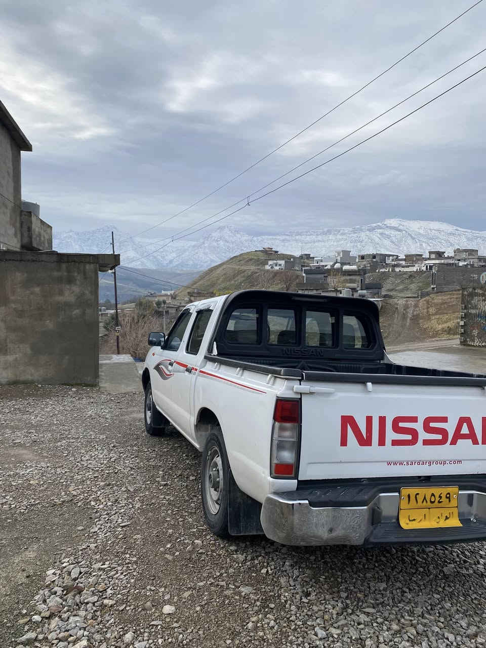 سەرەتا بەناوی خوا نیسان پیکاب ٢٠١٢ مەکینەی نەکراوەتەوە سبوغی نیە سەنەوی بەسەر چووە ساردەکووتی بچوکی هەیە سعری ١٤٨ وەرەقە 
تکایە  گەر موشتەری نی تەلەفۆن مەکە 
*********** ڤایبەر  + رەقەم
