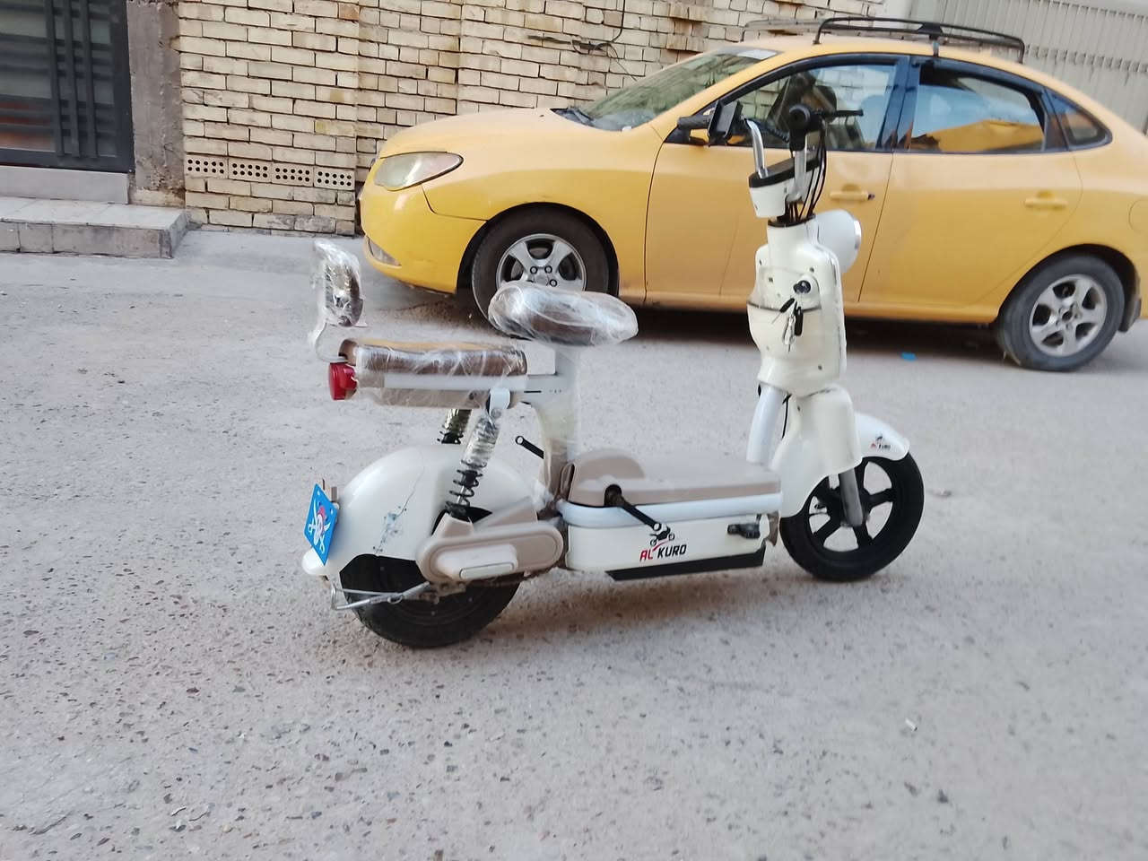 سلام عليكم دراجة شحن موديل 2024 درجة نيضيفة كهربائيات كلهة شغالة مكان بغداد الدورة الرقم ***********
