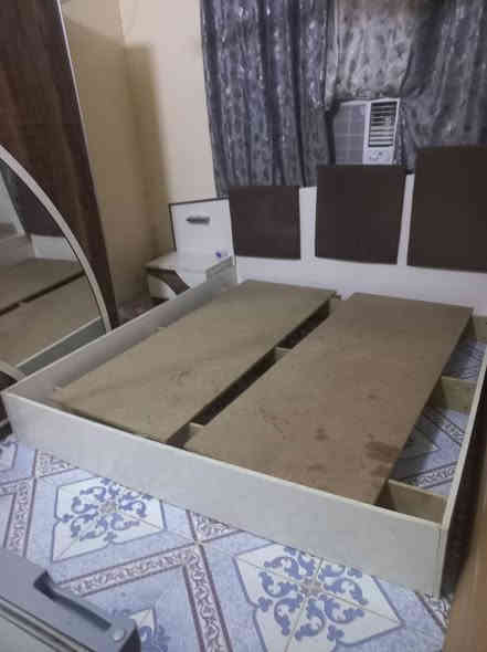 غرفه تركيه نضيفه ب250 ونهايته 200 قفل قفل
لعنوان عمارات الملح
اي ستفسار *********** عمارة
