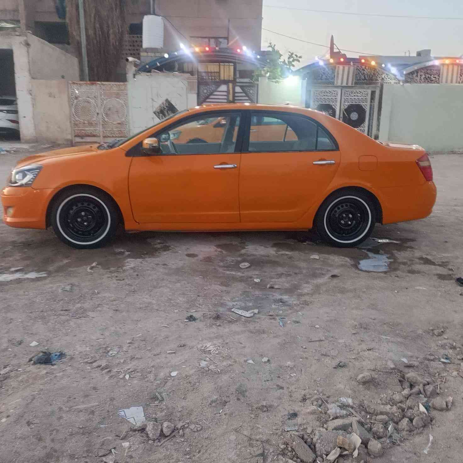 يا الله جلي مديل 13 سياره جاهزه الخير كير ومحرك وتبريد كله كفاله طخم تاير حداديه كله جديد سياره جديده كلش بكان السياره ذي قار  خوان اني مكلف بل نشر السعر 38  وبيه حك الجيه ***********
