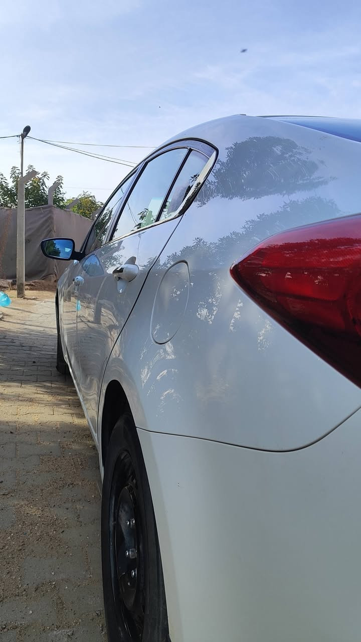 #للبيع سيراتو 2014 رقم أربيل وكالة بأسمي
السيارة بأسم شركة مضمونة وكالة أو تحويل
 مكفولة ماعدا بارد 

#المواصفات
فول تحكم ستيرن
شفتات ستيرن
حاكية بلوتوث
شاشة 
كاميرا خلفية 
حساسات امامي خلفي
مري جانبية شفط

السعر 123$  مكلف بالنشر 
للأستفسار // ***********  
النجف الأشرف
