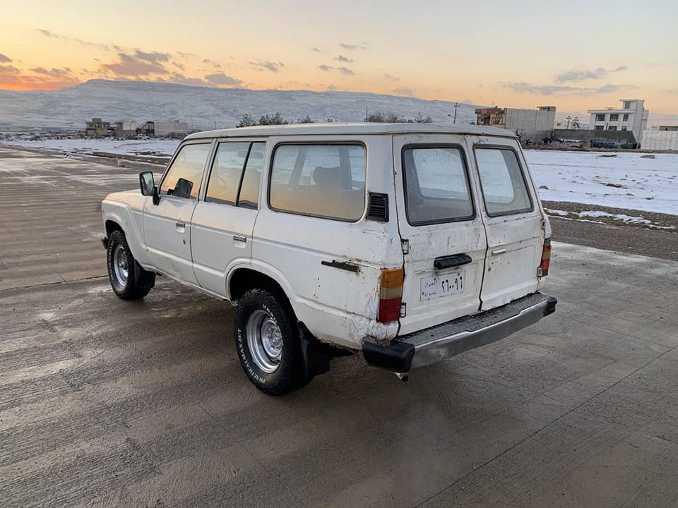 تویتا لاندگرۆز مۆدیل 1982ئاڕم پلاستیک سلیمانی دوو ئیڤ و چوار گێڕ تابوکە گێڕو مەکینەو ئەکسل و دەبڵ ئەکسل بەشەرت سالانسای بیلادی کارەبای گشتی ئیش دەکات دەعم وەرگەڕوای نیە شانسی بە شەرت سەیارەکە زۆر تندو تۆڵەو مالی دۆستە نرخ 19گەڵاو مەجال شوین پیرەمەگرون *********** السليمانية, العراق
